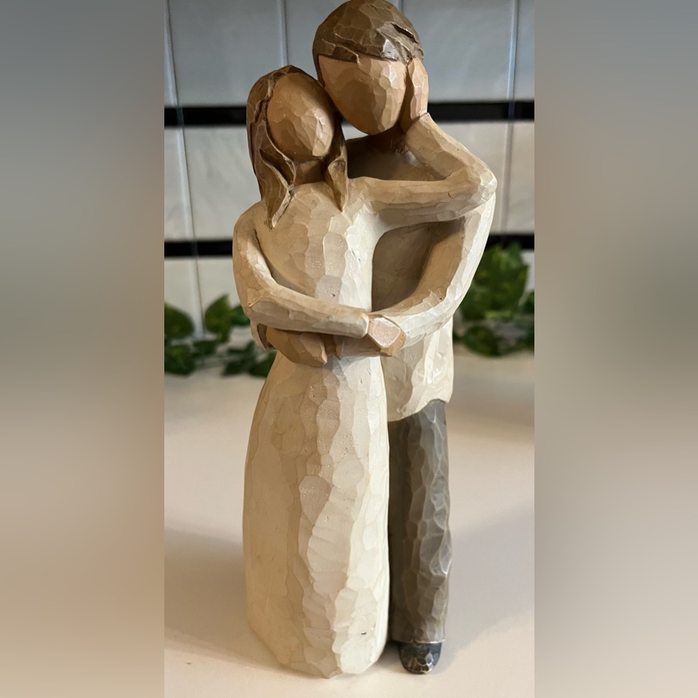 Willow Tree “Together” figurine. Circa: 2000